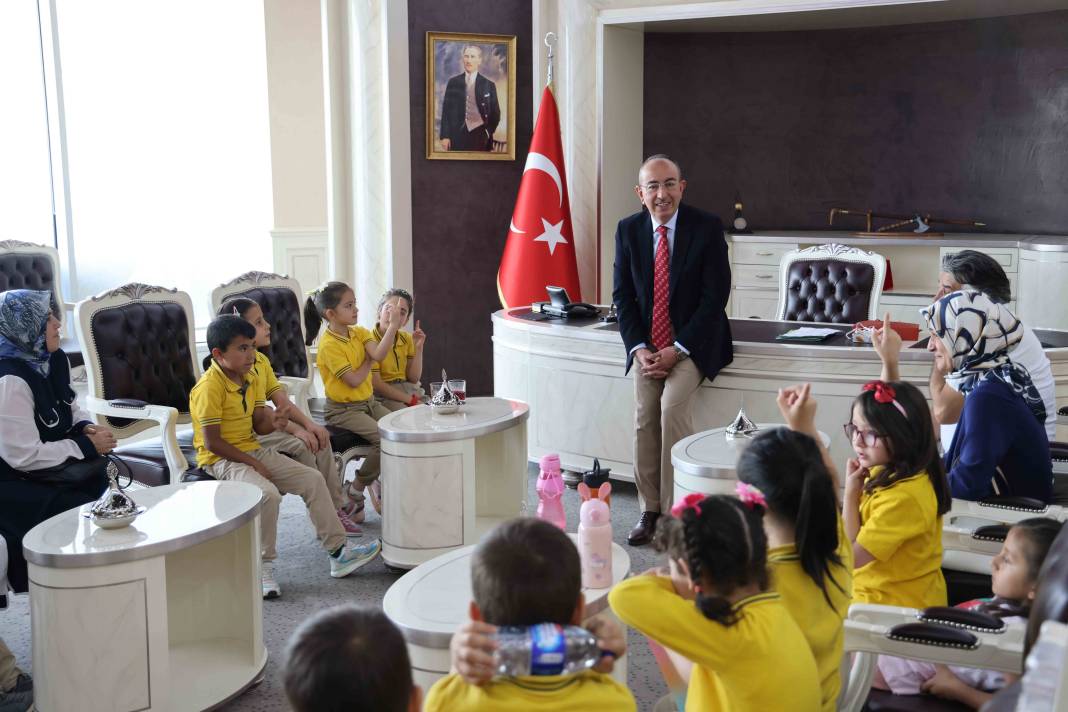 Meram “ulaşılabilir başkan” anlayışıyla Türkiye’ye örnek oluyor 3